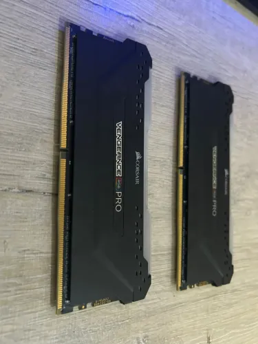 Memorias Corsair Vengeance RGB Pro 32GB (2x16) 3600MHz DDR4