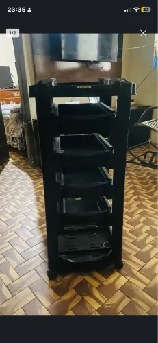 Carrinho dr cabeleireiro usado 