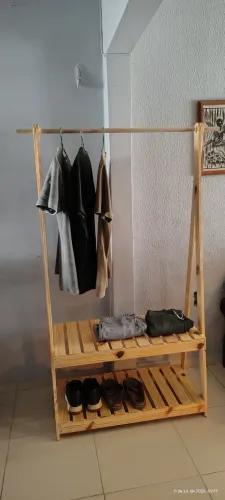 Araras para roupas.