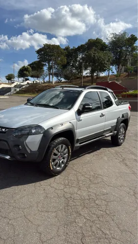 Fiat Strada Adventure1.8/ 1.8 Locker Flex CD 2015