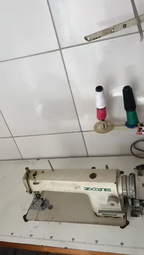 MÁQUINA RETA INDUSTRIAL