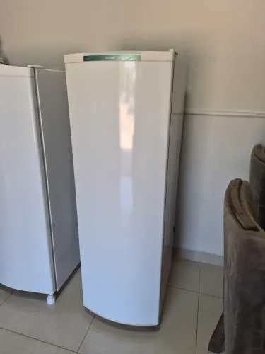 Geladeira Cônsul PALITO 240 litros 