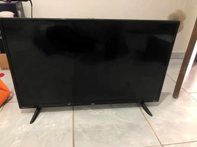Smart TV Philco 32? Para retirada de peças