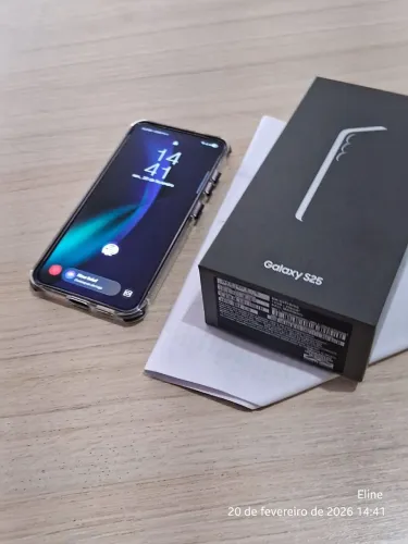 Smartphone S25 256g com nota e garantia