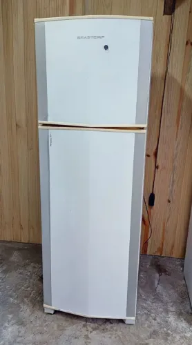 Vendo geladeira brastemp frosfrre funcionando perfeitamente