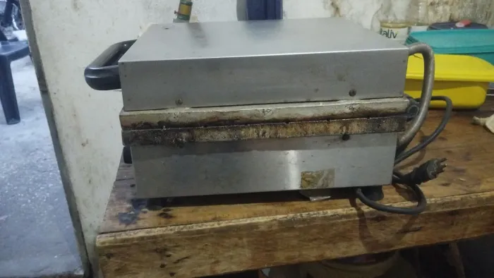 Máquina de quepes