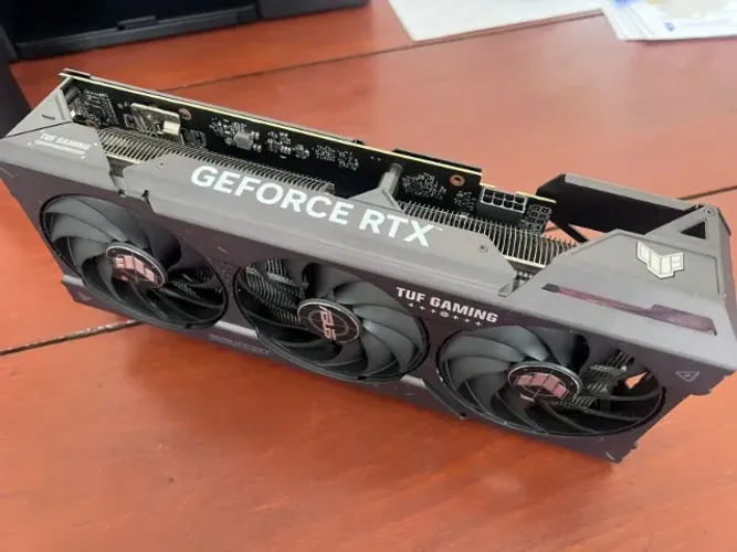 Placa de Vídeo Asus TUF Gaming NVIDIA GeForce RTX 4060 Ti OC 8GB