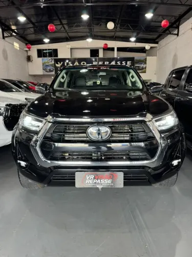 Toyota Hilux CD SRX Plus 4X4 2.8 TDI Die. Aut. 2025
