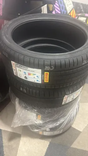 Jogo de pneus Pirelli Pzero 225/40R19 UHP Aro 19 Roda Pneu BMW Toyota Honda volkswagen