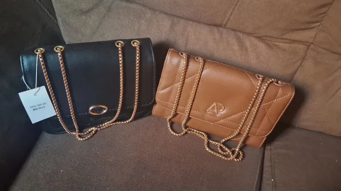 bolsas com alças de correntes 50 cada uma