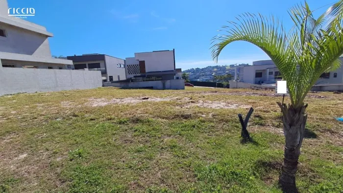 Terreno no Condomínio Santa Izabel - Mônaco