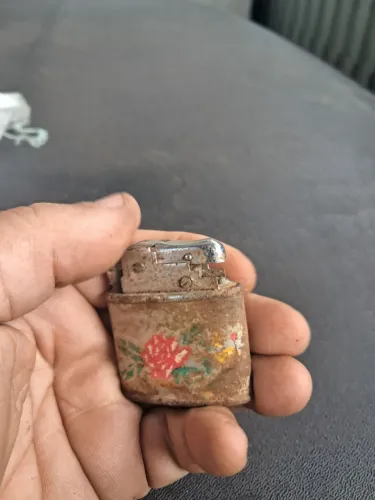 Isqueiro antigo raridade