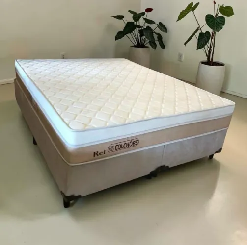 Cama casal seu lugares