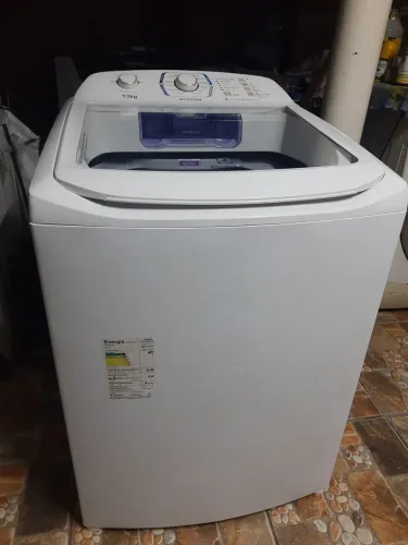 Lavadora Electrolux 13kg excelente com garantia. Troco e parcelo nos cartões com taxas