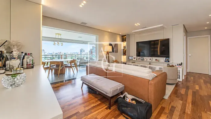 Apartamento à venda no Brooklin com 153 metros com 3 suítes e 3 vagas