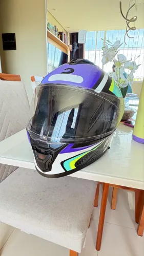 Capacete moto