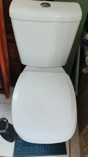 Vaso sanitário aclopado