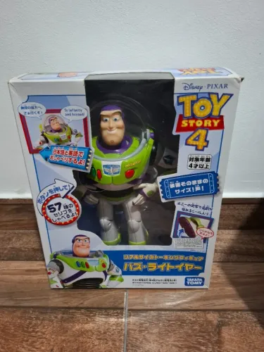 Boneco Buzz Lightyear Takara Tomy Toy Story 4 - Novo