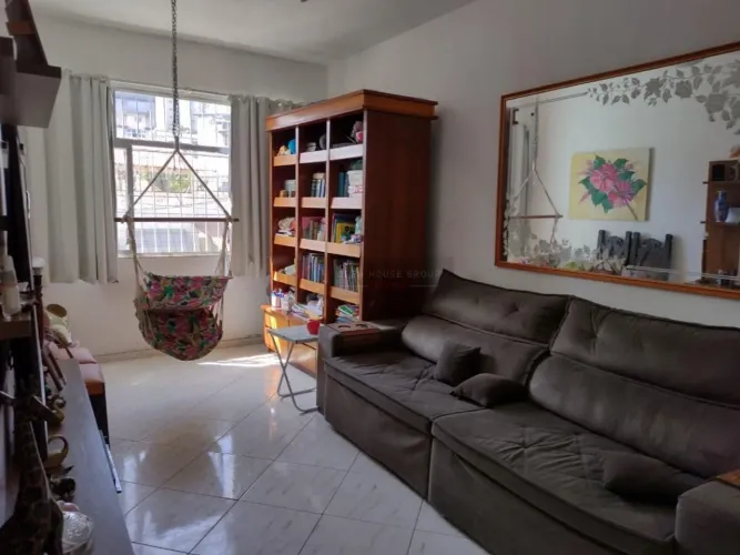 Open House Vende Sobrado Amplo em rua Tranquila no Fonseca