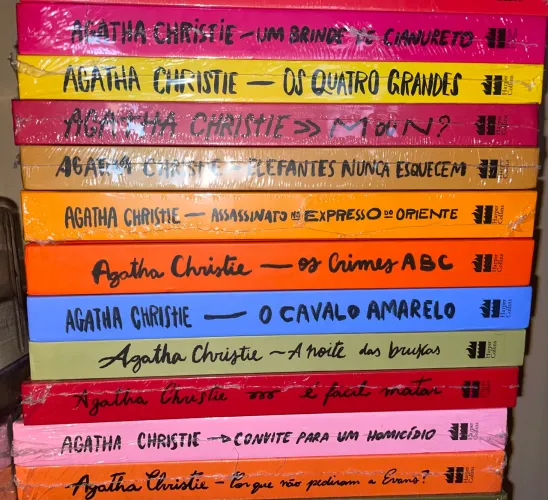Lote livros Agatha Christie capa dura (maioria lacrado)