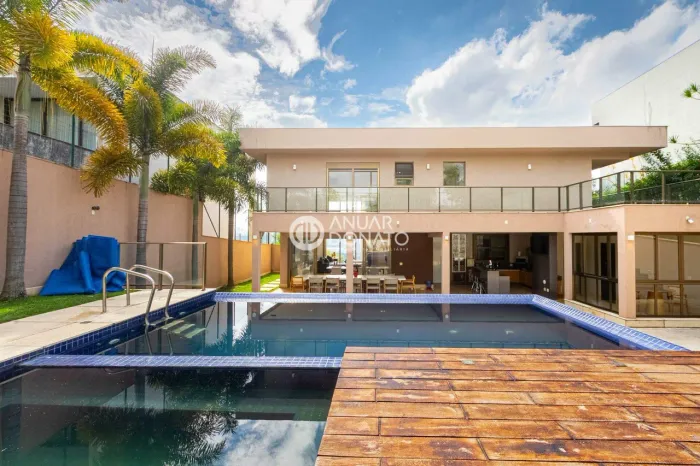 Vale dos Cristais - Casa Condomínio 4 quartos à venda na Anuar Donato
