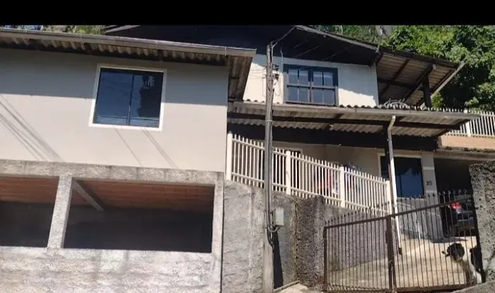 (*Vendo imóvel urgente* )casa no bairro Progresso na rua Hilda de souza n25