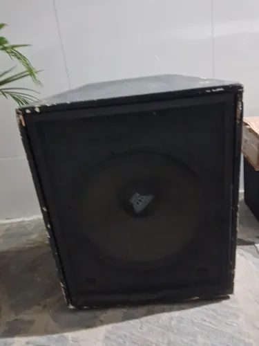 Duas Caixas passivas