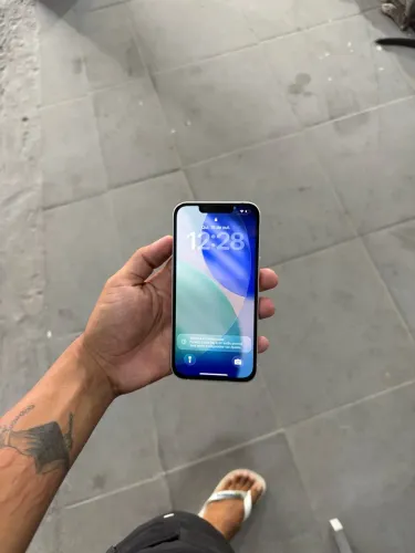 iPhone 13 normal