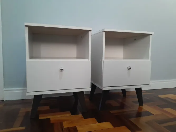 Criado mudo (2 unidades)