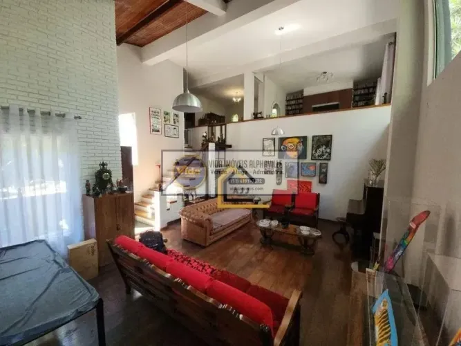 Compre Casa 1.180m2 de Vila 03 suítes por R$ 1.800.000 04 vagas