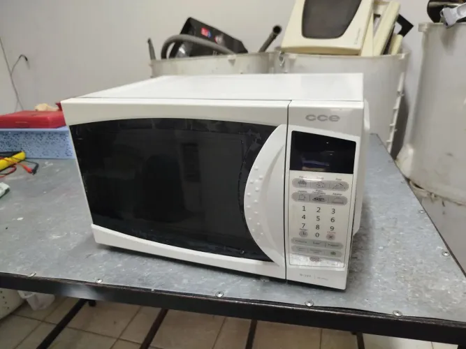 Microondas 18 litros funcionando perfeitamente