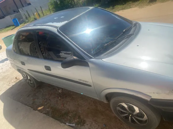 Chevrolet Corsa SED Class.spirit 1.0/1.0 Flexpower (álcool) 2006