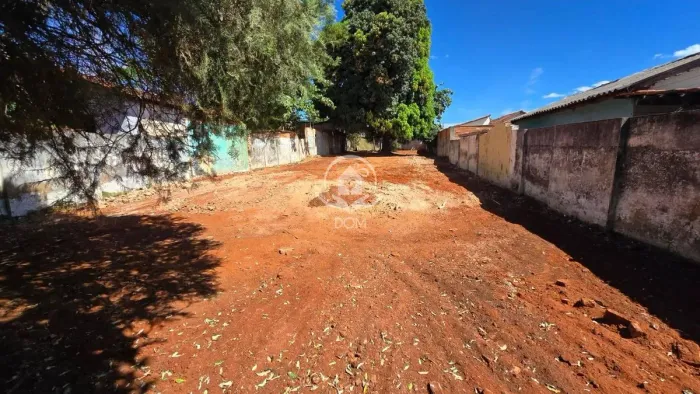 Vende-Se Lote no Setor Vila Regina 364,50M² Ao Lado da Avenida Inhumas- Goiânia