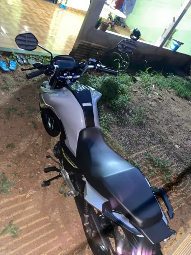Vendo titan 160