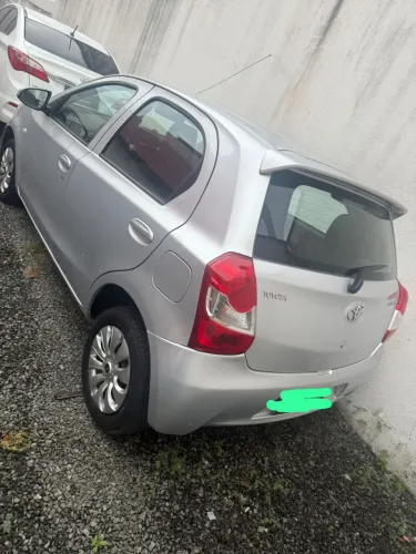 Toyota Etios X 1.3 Flex 16V 5P Mec. 2014