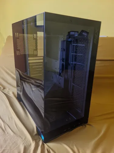 Gabinete XPG Invader X