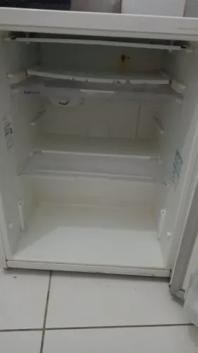 Frigobar Conservado