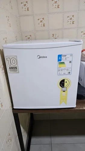 Frigobar Midea 45 Litros Branco 127V - Modelo MRC06B1 (Super Econômico)