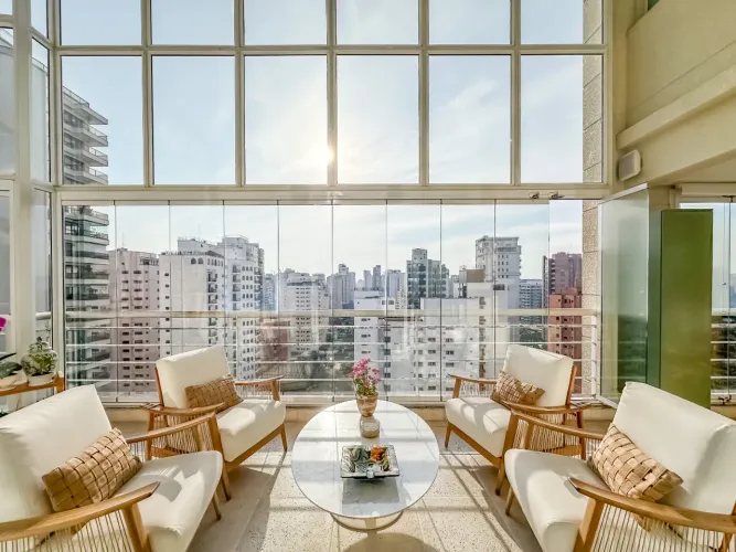 Apartamento para venda em Moema com 4 quartos, sendo 4 suítes, 300m²