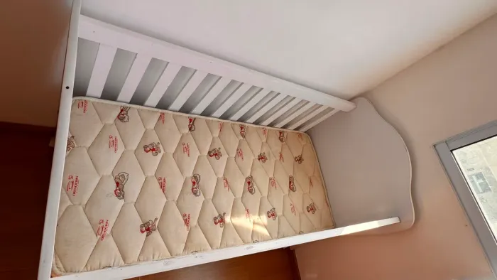 Vendo berço com colchão