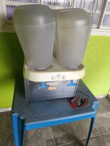 Refresqueira Venâncio 220v