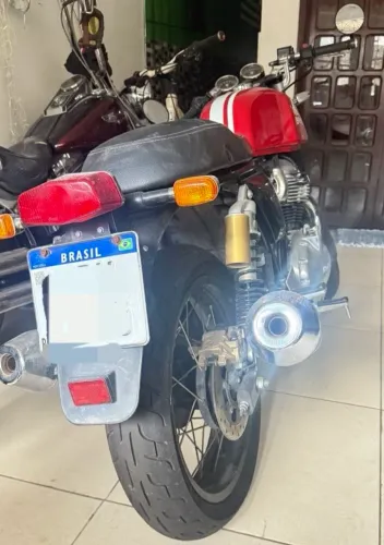 Motocicleta cafe racer, nova, com acessórios e otimo funcionamento. Só pegar e rodar.