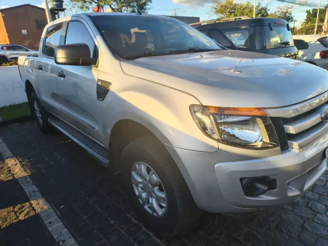 Ford Ranger XLT 3.2 20V 4X4 CD Diesel Aut. 2015