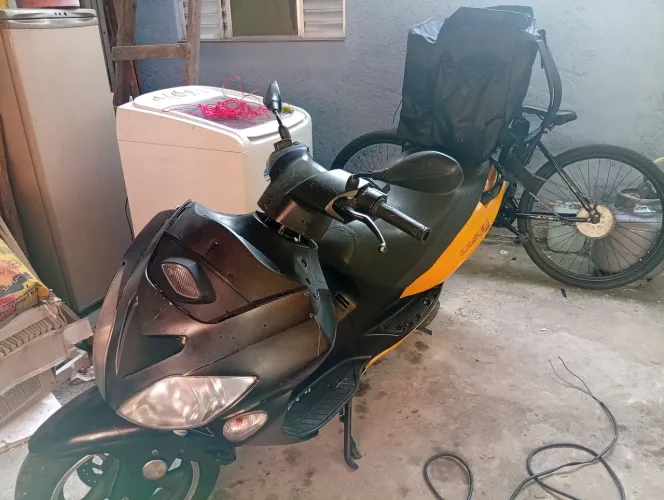 Moto Barata