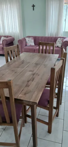Mesa com 8 cadeiras