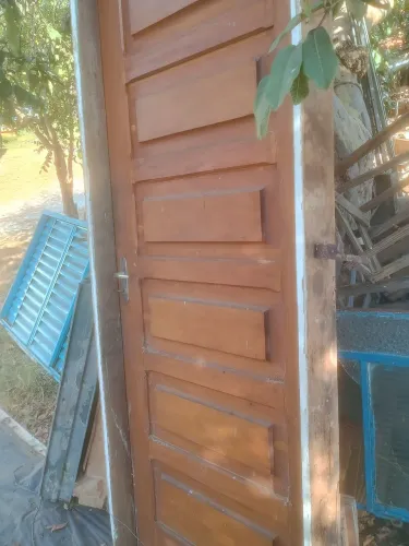 PORTA COM ALMOFADA DUPLA COMPLETA