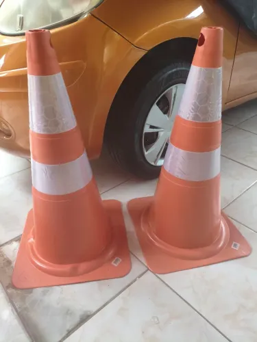 Cone flexível laranja 75cm