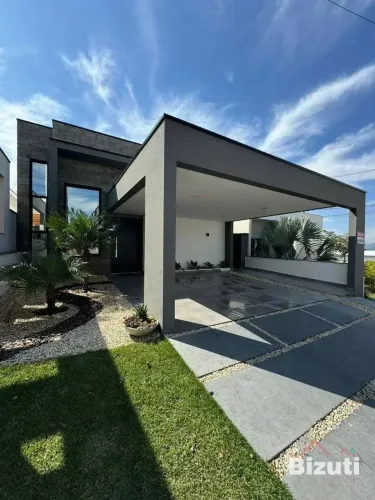 Casa á venda em Cabreúva