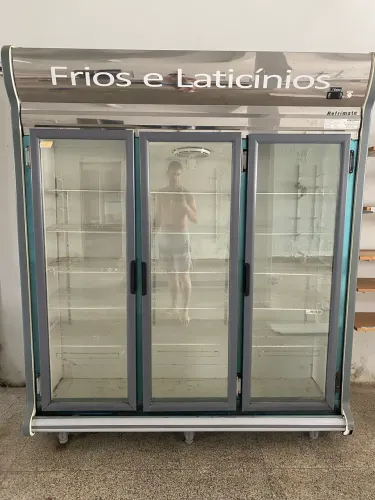 Geladeira Expositor 3 portas 