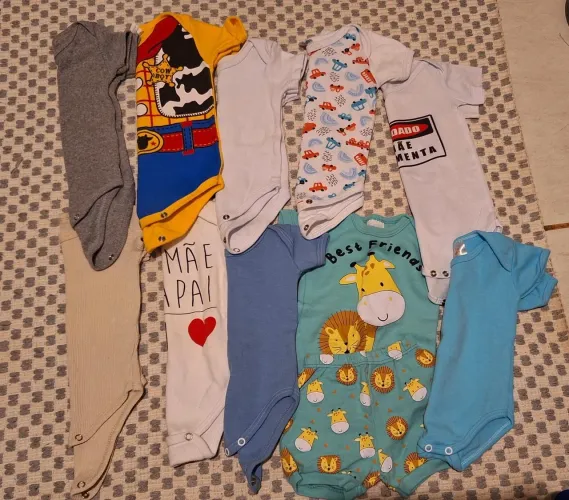 Lote roupas bebê